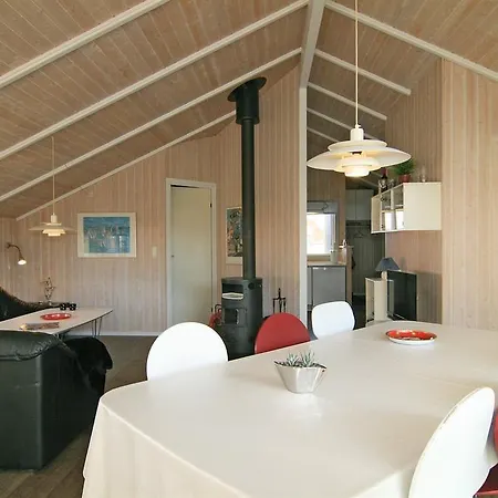 Holiday Norges E- 3233 Holiday home